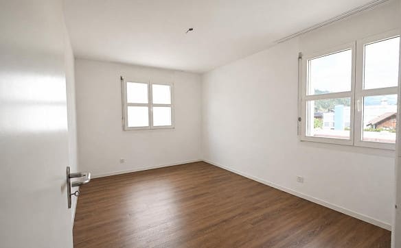 Immobilie in Ilanz - Helle 4,5 Zimmerwohnung an ruhiger Wohnlage - Bild 3