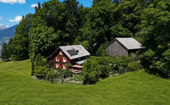 Immobilie in Obstalden - Freistehendes und grosszügiges Wochenend- und Ferienhaus an sonnige... - Bild 1