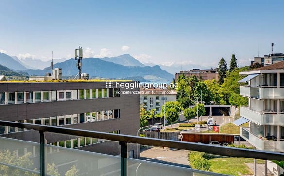 Immobilie in Küssnacht Am Rigi - Rigi. Pilatus. See. Zuhause. - Bild 1