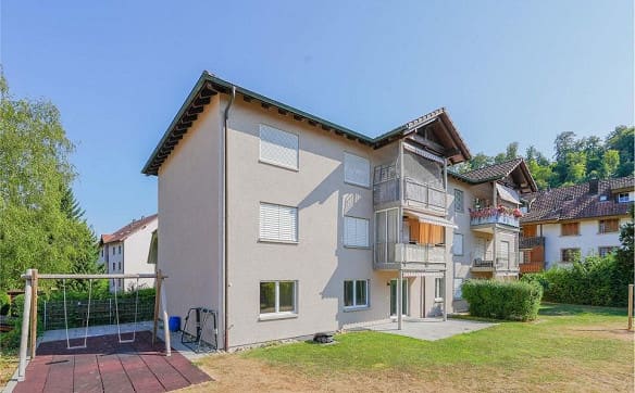 Immobilie in Eiken - Gepflegte 4.5 Zimmer-Gartenwohnung nahe Dorfzentrum - Bild 0