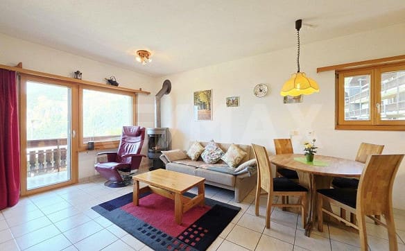Immobilie in Albinen - Heimelige 2.5 Zimmer-Wohnung mit Panoramasicht im sonnigen Albinen - Bild 2