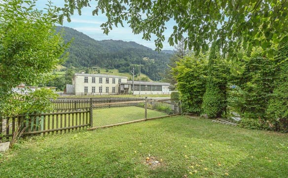 Immobilie in Schwanden Gl - 3.5-Zi-Eckhaus mit Garten - Bild 10