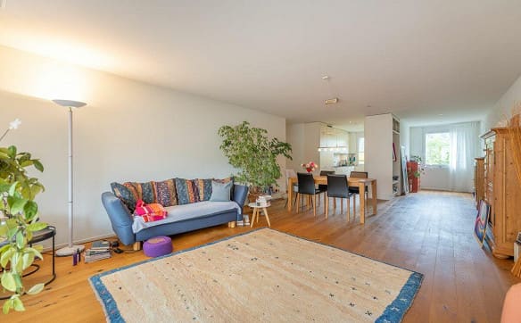 Immobilie in Netstal - Moderne 4.5-Zi-Wohnung in familiärem Wohnquartier - Bild 1