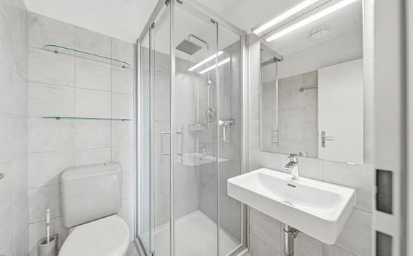 Immobilie in Mägenwil - RAUM. RUHE. GARTEN - 5.5 ZIMMER WOHNUNG IN MÄGENWIL - Bild 5