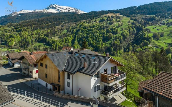 Immobilie in Saas Im Prättigau - Exklusive 3 1/2 Zimmer-Dachwohnung (Erstwohnung) mit Wohnkomfort au... - Bild 2