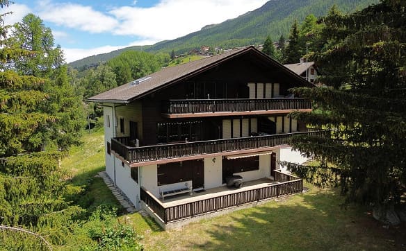 Immobilie in Grächen - Heimelige Dachwohnung mit schönem Bergblick - Bild 1