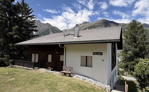 Immobilie in Grächen - Heimelige Dachwohnung mit schönem Bergblick - Bild 2