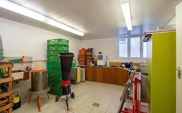 Immobilie in Rüfenach Ag - Einfamilienhaus mit wunderschönem Garten, direkt angrenzend an die ... - Bild 16