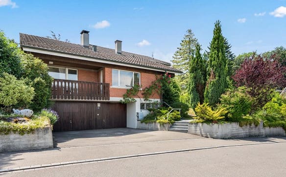 Immobilie in Fällanden - Einmalige Gelegenheit - Freistehendes 7-Zimmer-Einfamilienhaus - Bild 0