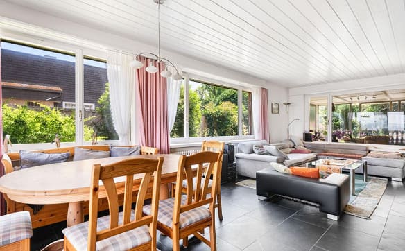 Immobilie in Fällanden - Einmalige Gelegenheit - Freistehendes 7-Zimmer-Einfamilienhaus - Bild 3