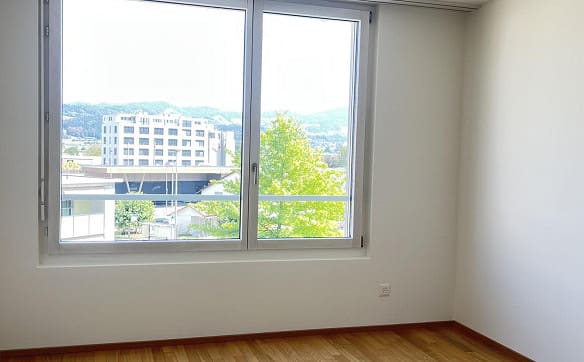 Immobilie in Wetzikon Zh - Lichtdurchfluteter Wohntraum mit 3 1/2 Zimmern, XL-Balkon - Bild 11