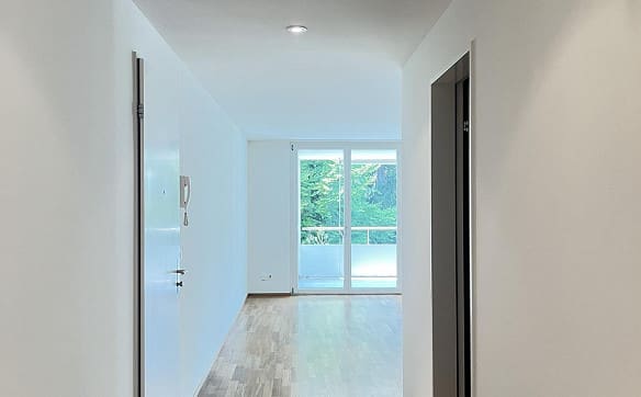 Immobilie in Wetzikon Zh - Lichtdurchfluteter Wohntraum mit 3 1/2 Zimmern, XL-Balkon - Bild 14