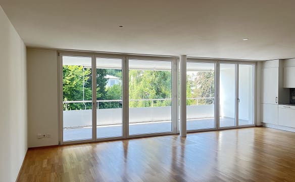 Immobilie in Wetzikon Zh - Lichtdurchfluteter Wohntraum mit 3 1/2 Zimmern, XL-Balkon - Bild 3