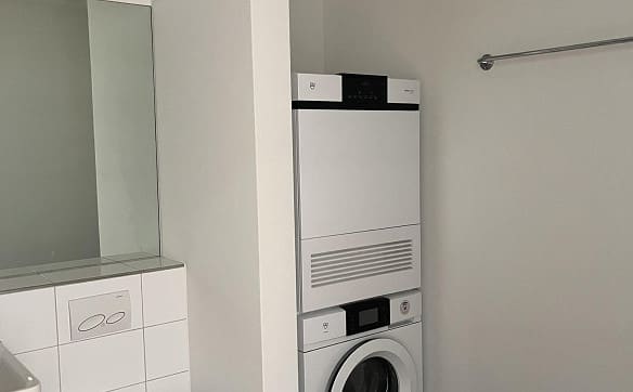 Immobilie in Wetzikon Zh - Lichtdurchfluteter Wohntraum mit 3 1/2 Zimmern, XL-Balkon - Bild 7