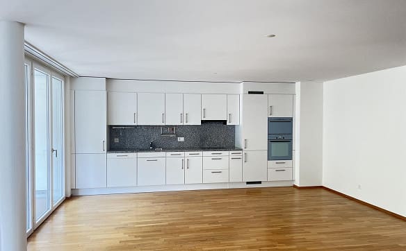 Immobilie in Wetzikon Zh - Lichtdurchfluteter Wohntraum mit 3 1/2 Zimmern, XL-Balkon - Bild 9
