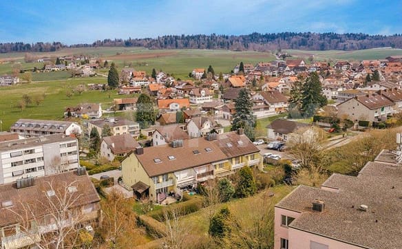 Immobilie in Berikon - Reihen-EFH mit PP und separatem Tiefgaragen-PP - Bild 0