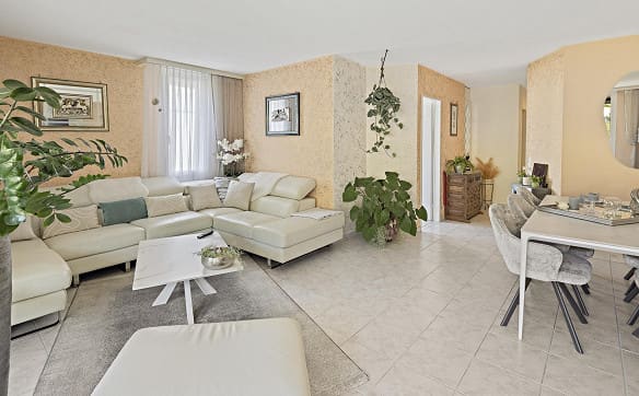 Immobilie in Neuenhof - Modernes Familienbijou zuoberst mit Blick ins Grüne - Bild 0