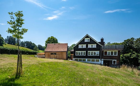 Immobilie in Wolfhalden - Traditionelles Appenzellerhaus inmitten einzigartiger Landidylle - Bild 2