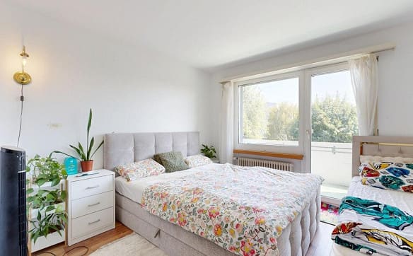 Immobilie in Glattbrugg - Zentrale 2.5-Zimmer-Wohnung mit Parkplatz und Potenzial - Bild 3