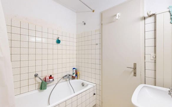 Immobilie in Glattbrugg - Zentrale 2.5-Zimmer-Wohnung mit Parkplatz und Potenzial - Bild 4