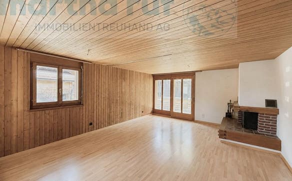 Immobilie in Wilderswil - Behagliche 2.5- Zimmer Ferienwohnung mit Cheminée und Balkon - Bild 2