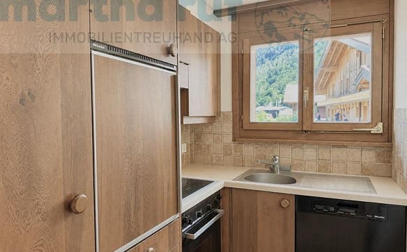 Immobilie in Wilderswil - Behagliche 2.5- Zimmer Ferienwohnung mit Cheminée und Balkon - Bild 3