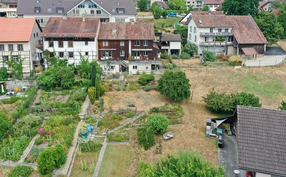 Immobilie in Auenstein - 5.5 Zi. EFH an bevorzugter Aussichtslage, mit schönem Garten - Bild 1