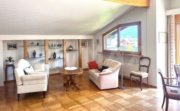 Immobilie in Unterseen - Dachwohnung (im Baurecht) an allerbester Lage - Bild 2