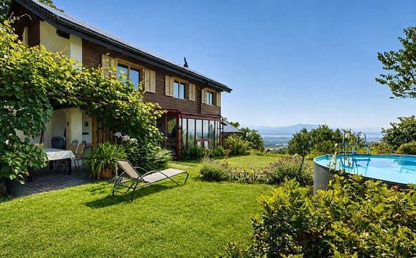 Immobilie in Genolier - Maison en lisière de forêt, vue lac et Alpes - Bild 0