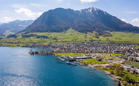 Immobilie in Buochs - 4.5 ZIMMER WOHNUNG MIT BLICK AUF DEN BÜRGENSTOCK - Bild 6