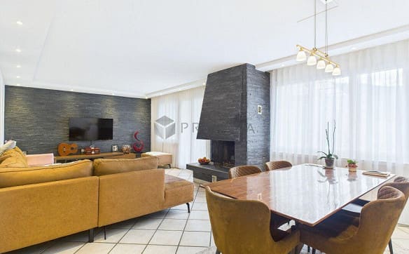 Immobilie in Gisikon - Sonniger Familientraum: 5.5 Zimmer mit unverbautem Pilatusblick - Bild 0