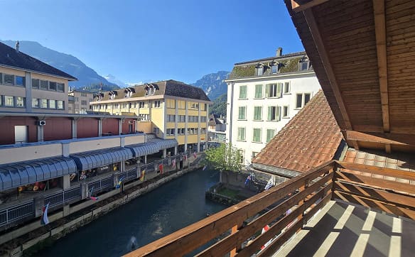 Immobilie in Unterseen - Wohnen mit Charme direkt an der Aare – aussergewöhnliche 3.5-Zimmer-Ma - Bild 14
