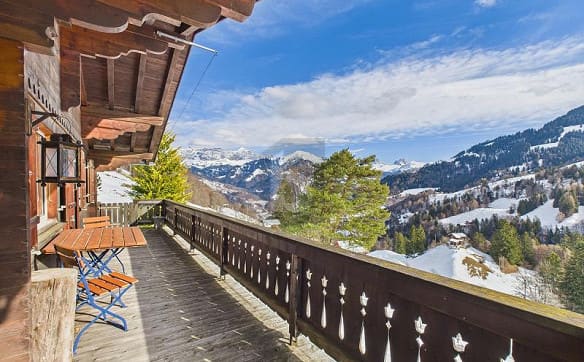 Immobilie in Valzeina - UNBERÜHRTE LANDSCHAFT MIT EINMALIGEM WEITBLICK - Bild 0