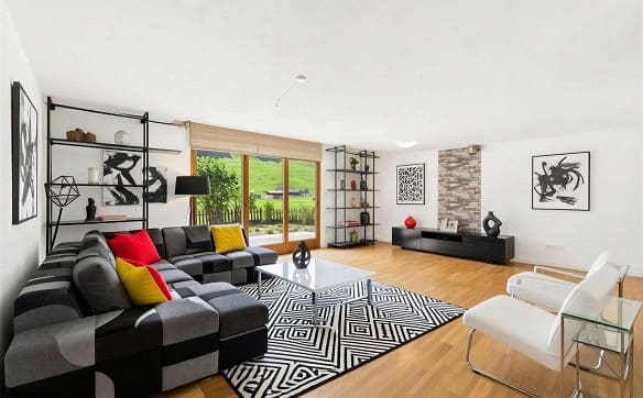 Immobilie in Studen Sz - 6.5 Zi.-Doppelhaushälfte mit Studio, Garten und Bergblick - Bild 3