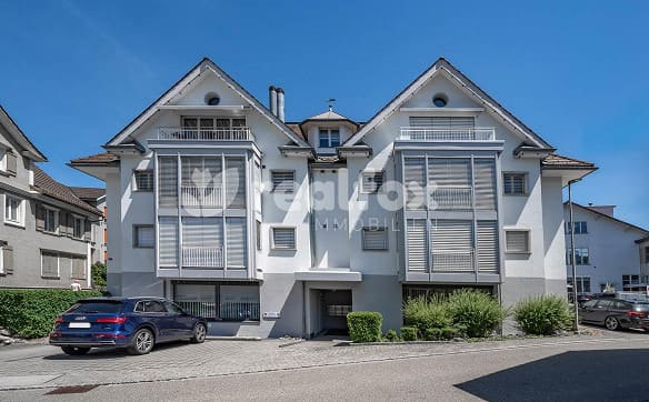 Immobilie in Flawil - Vielseitige Fläche mit Potenzial zur attraktiven Wohnung - Bild 0