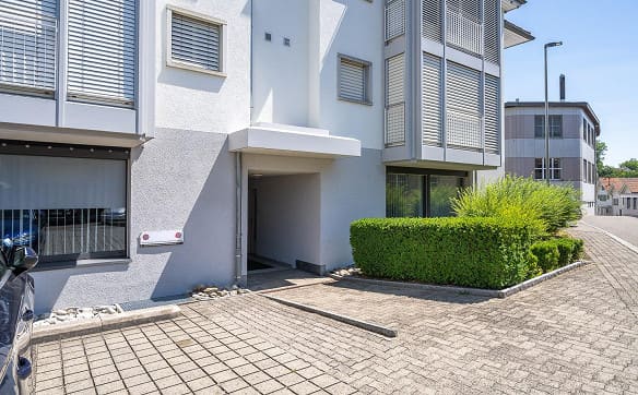 Immobilie in Flawil - Vielseitige Fläche mit Potenzial zur attraktiven Wohnung - Bild 1