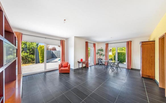 Immobilie in Basel - Villa d'exception avec piscine aux portes de Bâle, en France - Bild 2