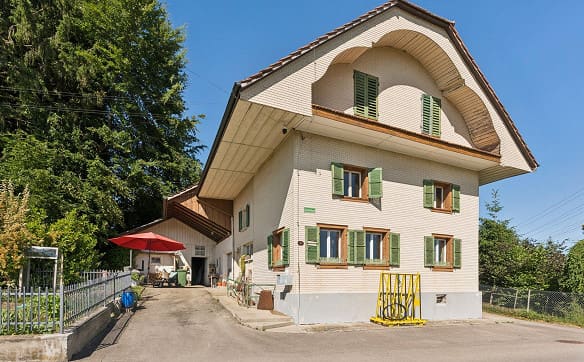 Immobilie in Ettiswil - Charmante Liegenschaft mit Entwicklungspotenzial - Bild 2
