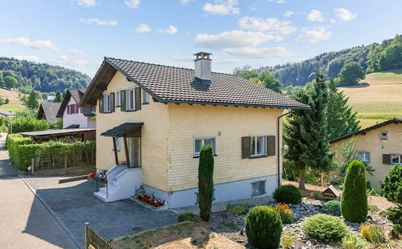 Immobilie in Reiden - 6½-Zimmer-Einfamilienhaus an ruhiger und sonniger Lage in der Tempo... - Bild 0