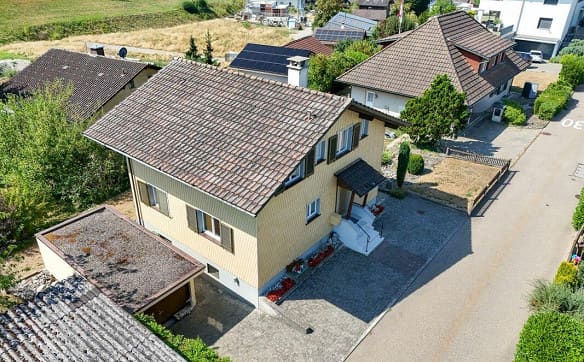 Immobilie in Reiden - 6½-Zimmer-Einfamilienhaus an ruhiger und sonniger Lage in der Tempo... - Bild 2