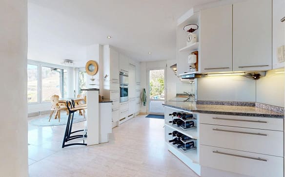 Immobilie in Otelfingen - 5.5-Zimmer-Einfamilienhaus mit Einliegerwohnung und Traumaussicht - Bild 2