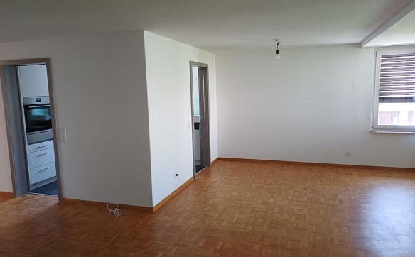 Immobilie in Weinfelden - Helle 4.5-Zimmer-Wohnung an bevorzugter Lage - Bild 4