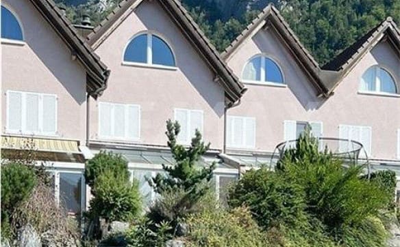Immobilie in Heiligkreuz - Grosszügiges Reiheneinfamilienhaus an toller Lage - Bild 1