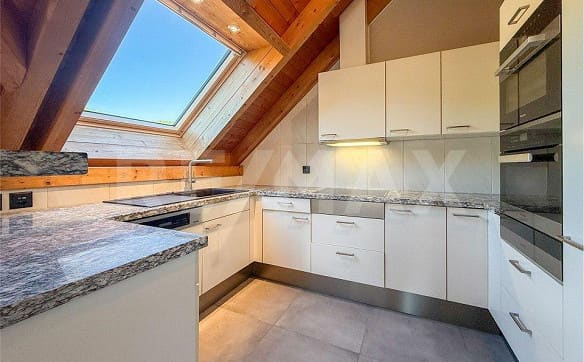 Immobilie in Obermumpf - Hochwertig modernisierte Maisonette mit viel Komfort und Raum im Ze... - Bild 1
