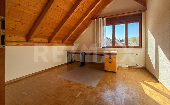 Immobilie in Obermumpf - Hochwertig modernisierte Maisonette mit viel Komfort und Raum im Ze... - Bild 11
