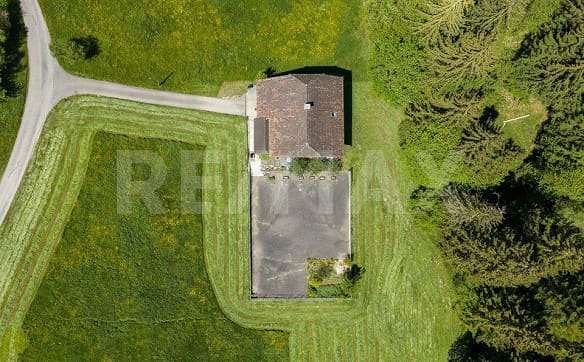 Immobilie in Escholzmatt - Einfamilienhaus an ruhiger und sonniger Lage – ein echtes Bijou! - Bild 2