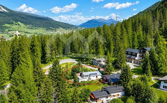 Immobilie in Savognin - Heimeliges Ferienhaus an ruhiger Südhanglage in Savognin - Bild 1