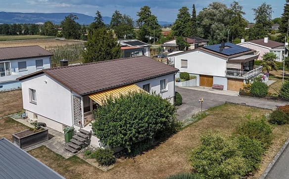 Immobilie in Obergerlafingen - Charmantes Bungalow mit 5½-Zimmer und gepflegtem Umschwung - Bild 0