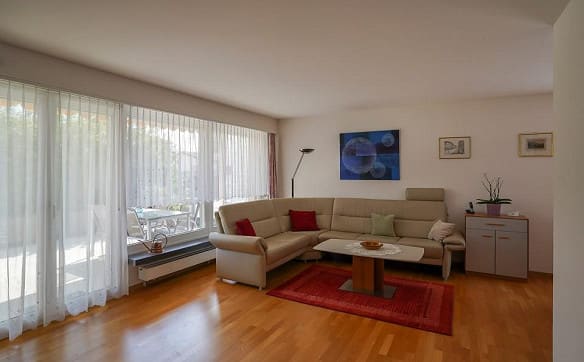 Immobilie in Obergerlafingen - Charmantes Bungalow mit 5½-Zimmer und gepflegtem Umschwung - Bild 3