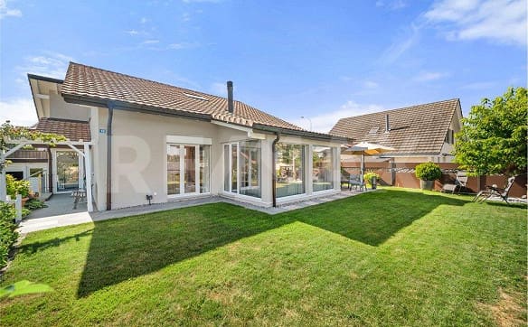 Immobilie in Chénens - Coup de cœur à Chénens : villa lumineuse, jardin d'hiver chauffé et... - Bild 1